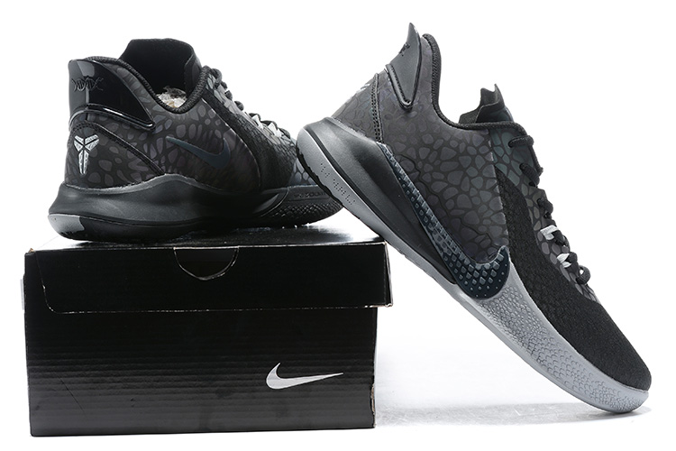 New Men Nike Mamba Focus EP Black Grey Basketball Shoes